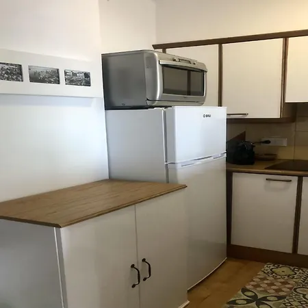 アパート Apartment For Five People In Lescala