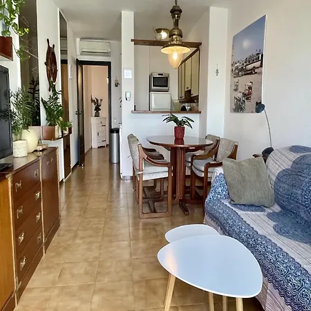 アパート Apartment For Five People In Lescala L' Escala